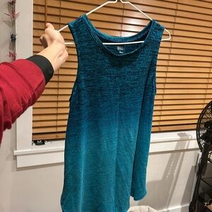 ANA A.N.A. a New Approach hombre teal flowy tank top style size small